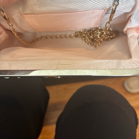 Source Unknown Pink Ruched Clutch - Picture 9 of 10